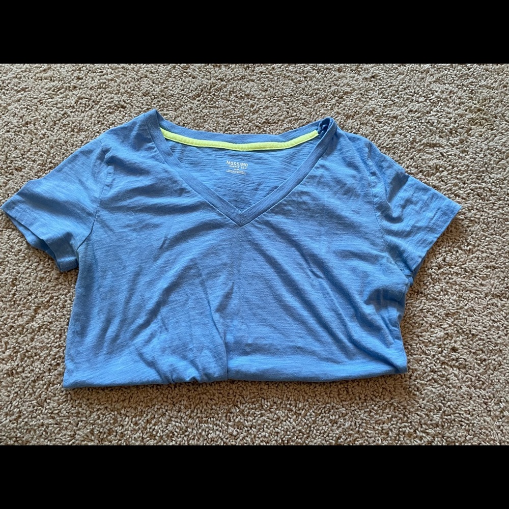 Mossimo t-shirt